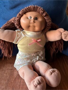 1982 Cabbage Patch Kids Doll in original outfit